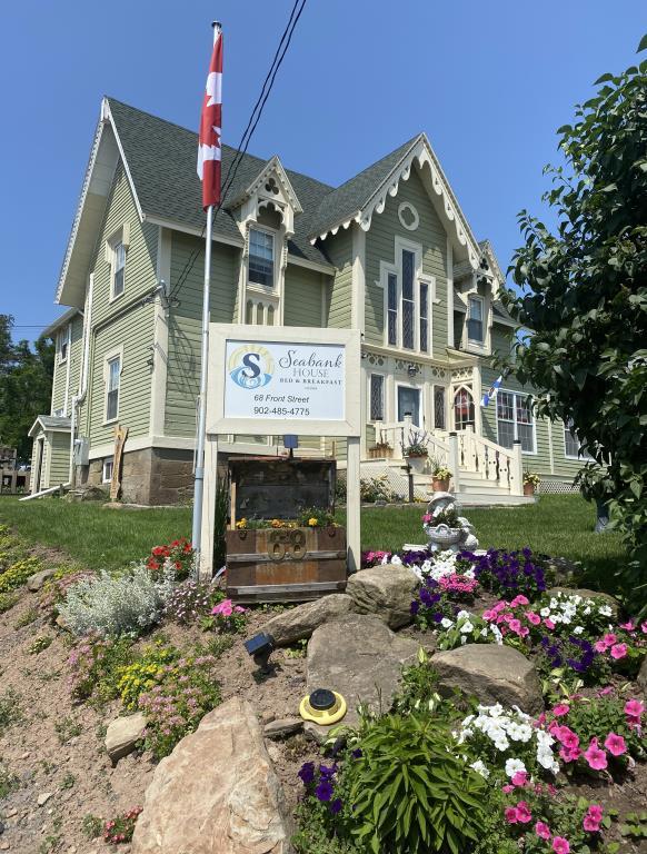 Seabank House Bed and Breakfast Pictou, NS Inn for Sale