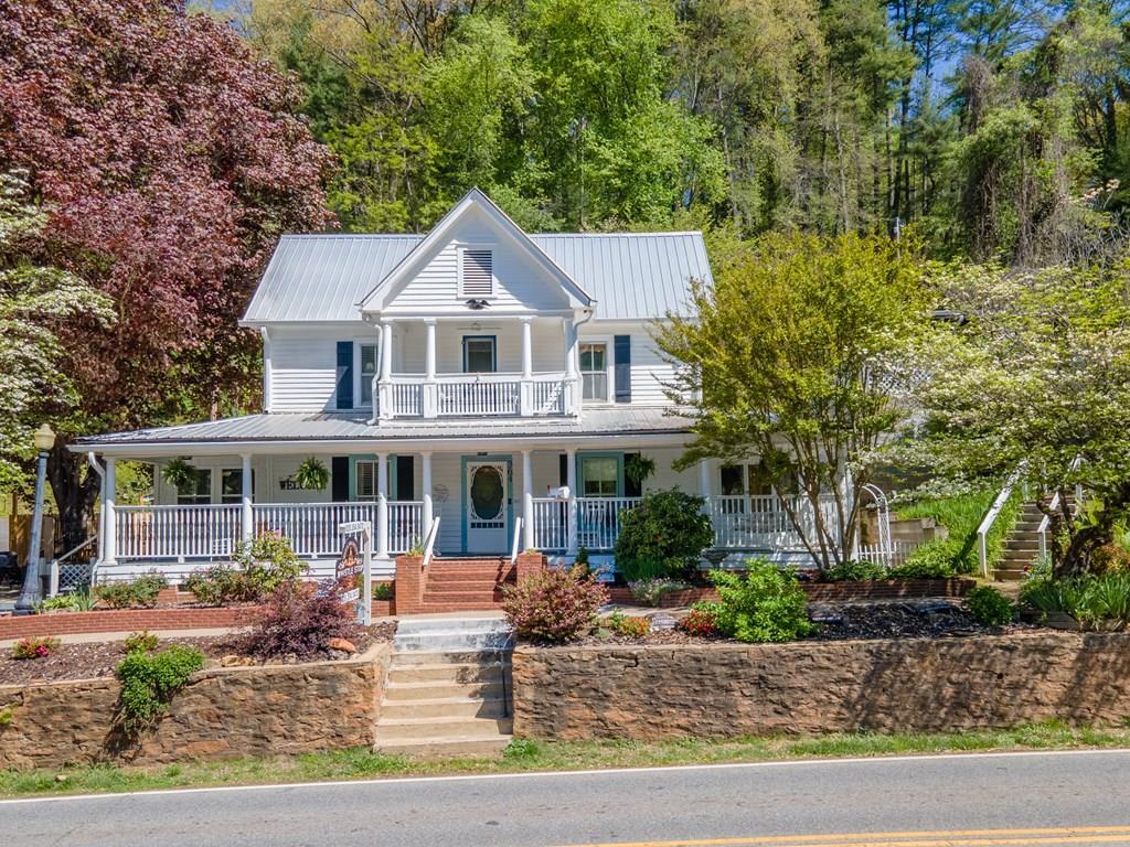Whistle Stop Inn Bed & Breakfast Dillsboro, NC Inn for Sale