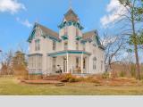 Laurel Manor House Bed and Breakfast