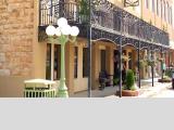 La Ville Inn