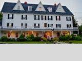 Historic Lakeside Inn & Event Destination