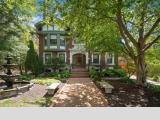 Fleur-De-Lys Mansion Bed and Breakfast