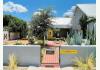 The Lincoln Marfa: FRONT COUTYARD