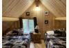 Caribou Cabins: Loft of large cabin