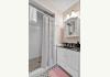 Hill House B&B: Maple Bath