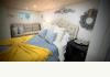 Bayfield Boutique Bed and Breakfast: Guest room 