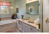 The Nordic Pineapple Bed and Breakfast: Pink Pumpkin Bathroom