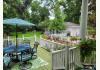 CROCKETT WHITE HOUSE: backyard