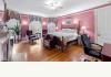 The Oliver Inn: guest room 1