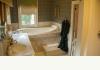 The Oliver Inn: guest bath 1
