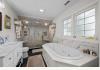 Benjamin Ellis House Bed and Breakfast: Owners' Cottage Primary Bath