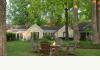 Foxfield Inn: back yard