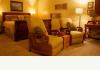 La Ville Inn: guest room 2