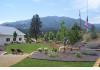 Garden Mountain Bed & Breakfast: Front landscaping & shop