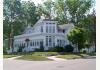 Petoskey "Serenity" B&B: Front view-well maintained