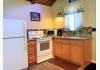 Mountain View Lodge: Interior Cabin - Kitchen