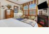 Pettigru Place Bed and Breakfast: guest room 1