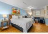 Brass Lantern Inn: 
