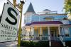 Sara's Inn: Front View