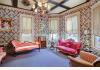 Sara's Inn: Parlor Room