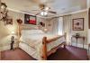 Sara's Inn: King Room