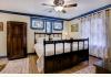 Sara's Inn: Queen Suite