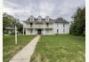 Formerly the Country Colonial Bed & Breakfast: 