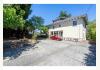 Coos Bay Manor Bed & Breakfast: Back parking lot
