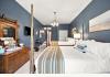 The Homeport Inn: 