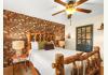 Famous "Engen Hus" Bed & Breakfast: 