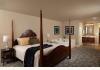 13-Suite Boutique Iowa Inn - Okoboji-Spirit Lake: Guest Room