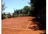 Pines Lake Resort: CLAY TENNIS COURT
