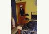 Marquis Manor Bed and Breakfast: Blue & Gold Room