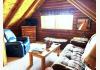 Alluring View B&B Log Cabin: 