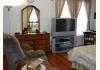 Lake Verona Lodge Bed and Breakfast: Grandma's room