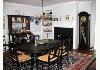 Foxcreeks Farm: Romantic Dinning Area Cozy Fireplace 