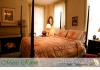 Meadows Inn B & B: Music Room #2 Queen Bed