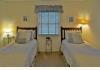 The Oval Door Bed and Breakfast Inn: guest room