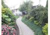 Grapevine House Bed & Breakfast: Main Brick Walkway