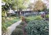 Grapevine House Bed & Breakfast: Stunning Grounds & Gardens