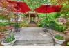 Dundee Manor Bed & Breakfast: 