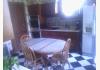 Burr House: Kitchen