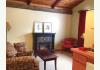 Vinehurst Inn & Suites: Queen bed whirlpool suite fireplace