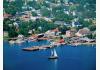 The Water's Edge Inn & Gallery: View of the Harbor 