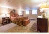 Crystal Key Inn: Master Bedroom Suite (basement)