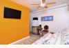 Villa Marbella Suites: mango room