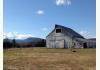 Mountain Village Farm B&B: Stately Barns