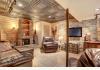 Crampton Manor: View of Man Cave - Main House