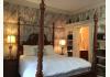 McCloud River Inn Bed & Breakfast: Waterfall Room