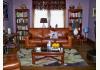 Former Highlander Farmhouse Bed and Breakfast: Guest living room